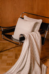 Dale Of Norway FROGNER Merino-Wolldecke – Offwhite - Sand – Lifestyle