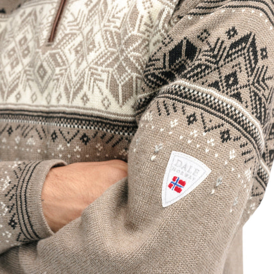 Dale of Norway M BLYFJELL SWEATER - Outerwear at PeakStyle