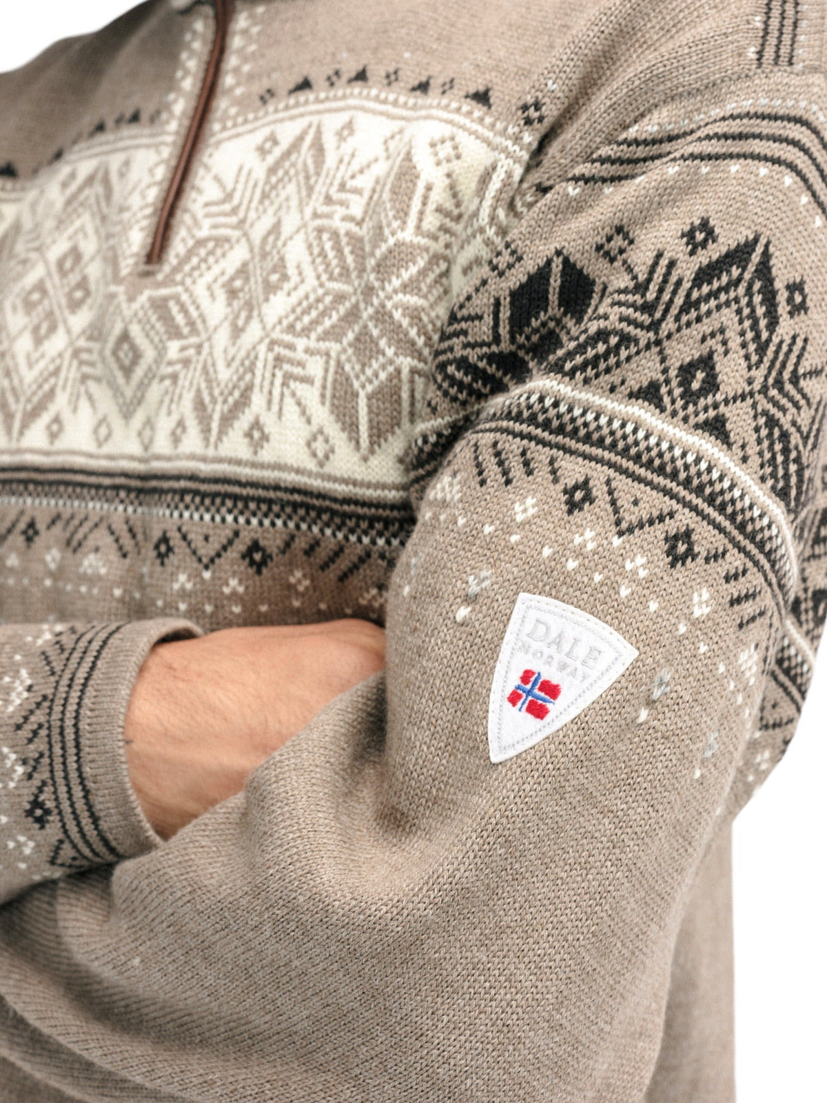 Dale of Norway M BLYFJELL SWEATER - Outerwear at PeakStyle