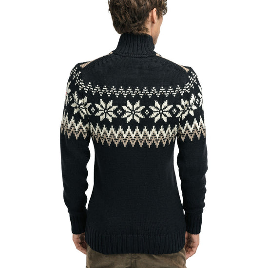 Dale of Norway M MYKING SWEATER - Outerwear at PeakStyle