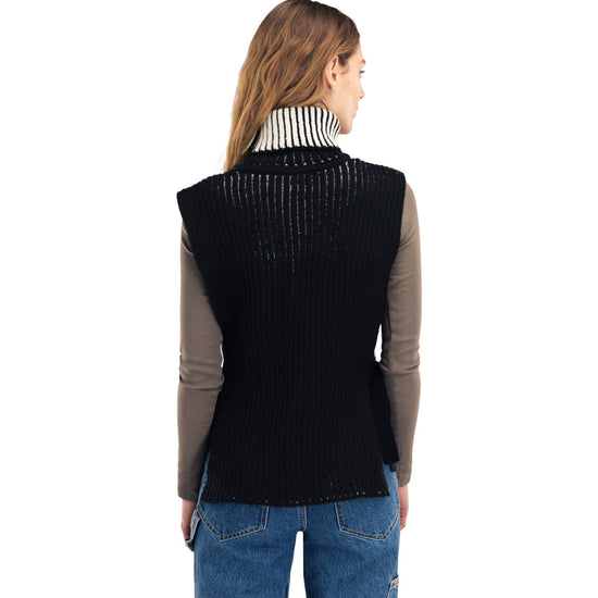 Dale of Norway SKARSTIND NECK - Outerwear at PeakStyle