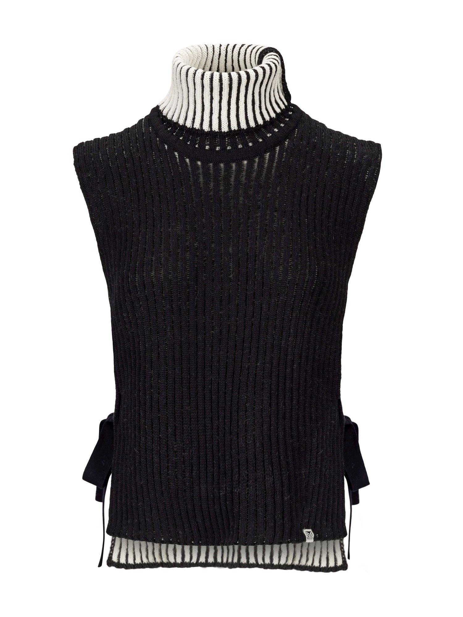 Dale of Norway SKARSTIND NECK - Outerwear at PeakStyle