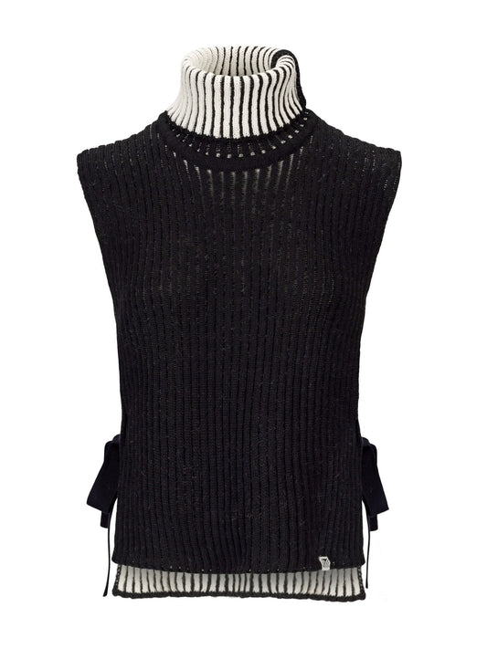 Dale of Norway SKARSTIND NECK - Outerwear at PeakStyle