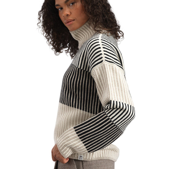 Dale Of Norway W SKARSTIND FEM SWEATER Blanco roto Arena XL - PeakStyle