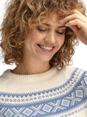 Dale Of Norway W VÅGSØY FEMININE SWEATER Bianco sporco Blueshadow XL - PeakStyle