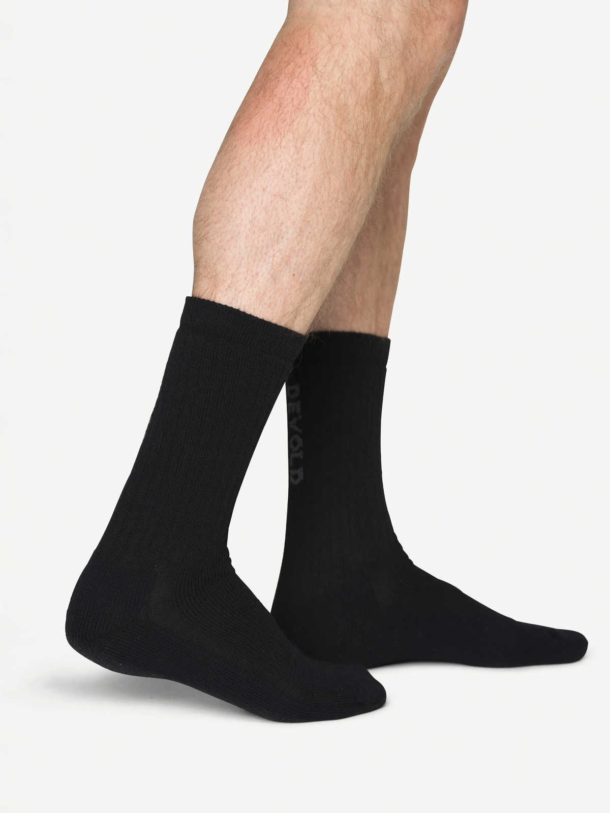 Devold ADVENTURE HEAVY Merino Wandersocken – BLACK – Studio 2