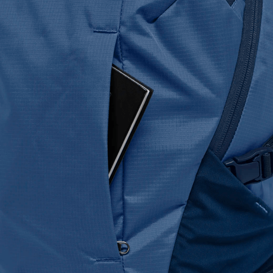 Jack Wolfskin CYROX SHAPE 25 S - L - Bags at PeakStyle