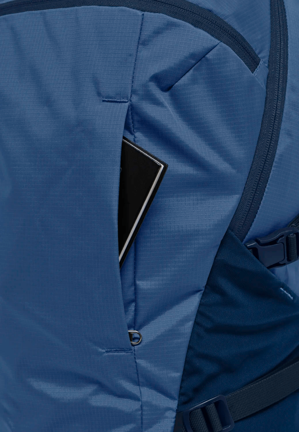 Jack Wolfskin CYROX SHAPE 25 S - L - Bags at PeakStyle