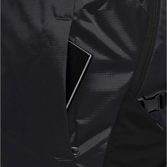Jack Wolfskin CYROX SHAPE 25 S - L - Bags at PeakStyle