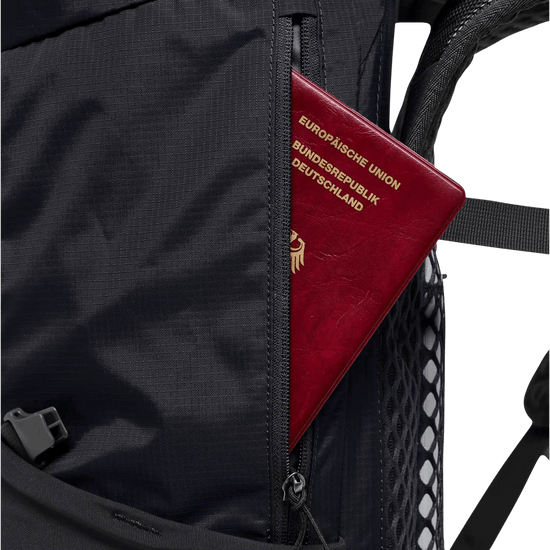 Jack Wolfskin CYROX SHAPE 30 S - L - Bags at PeakStyle