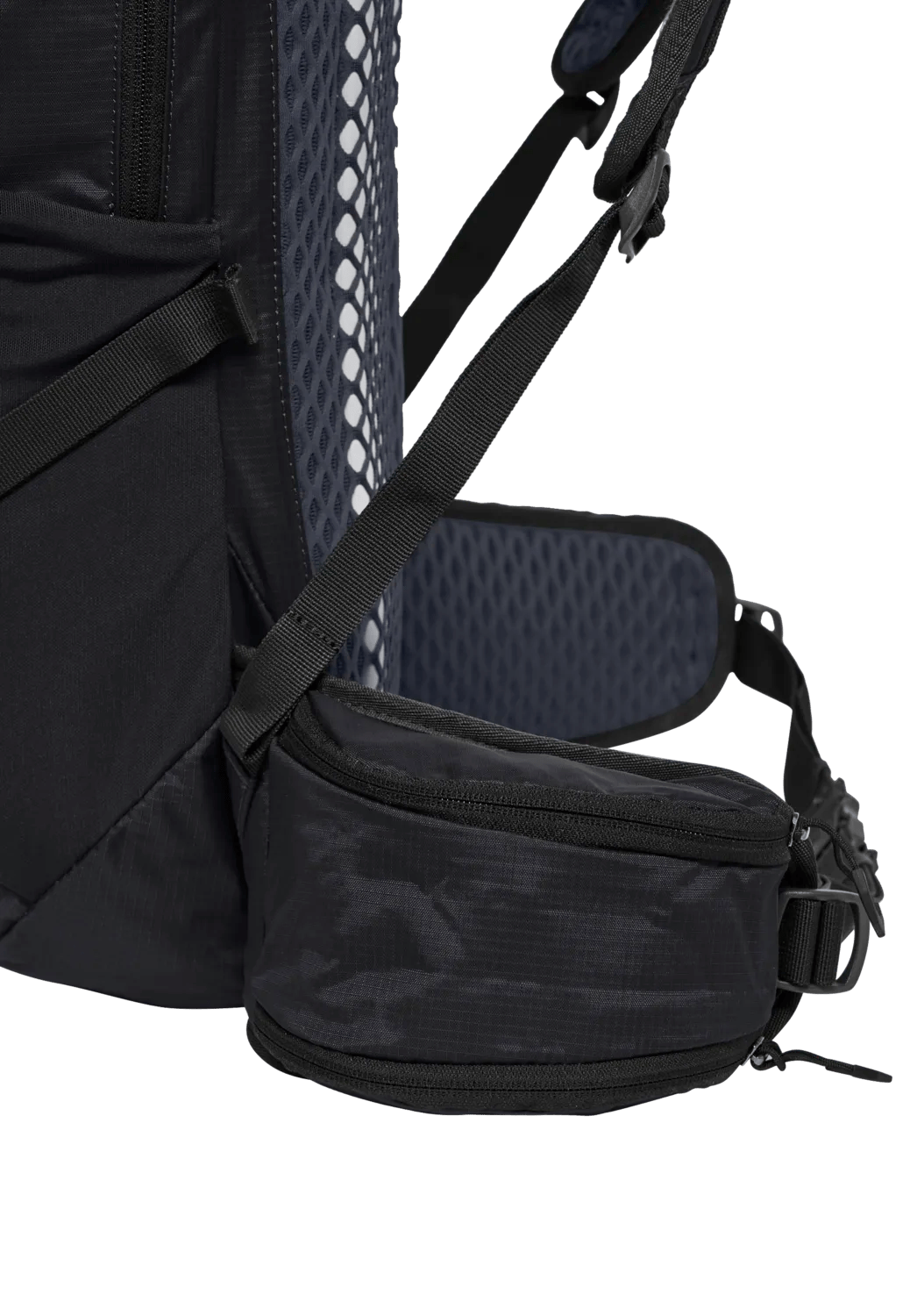 Jack Wolfskin CYROX SHAPE 30 S - L - Bags at PeakStyle