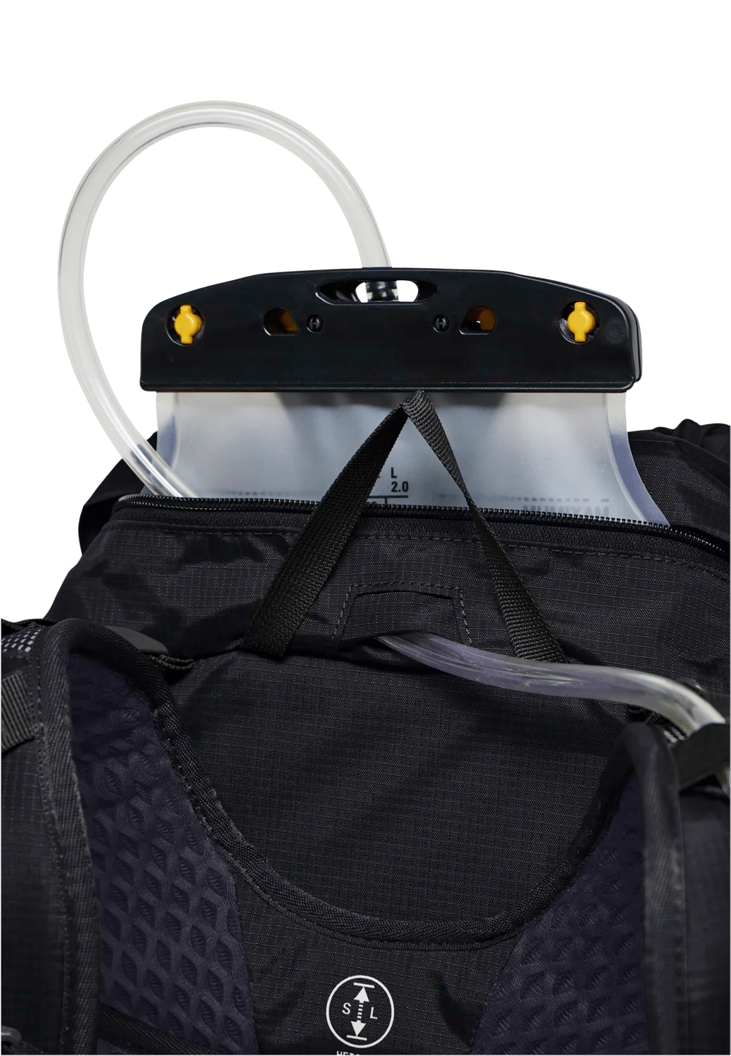 Jack Wolfskin CYROX SHAPE 30 S - L - Bags at PeakStyle