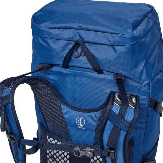 Jack Wolfskin CYROX SHAPE 35 S - L - Bags at PeakStyle