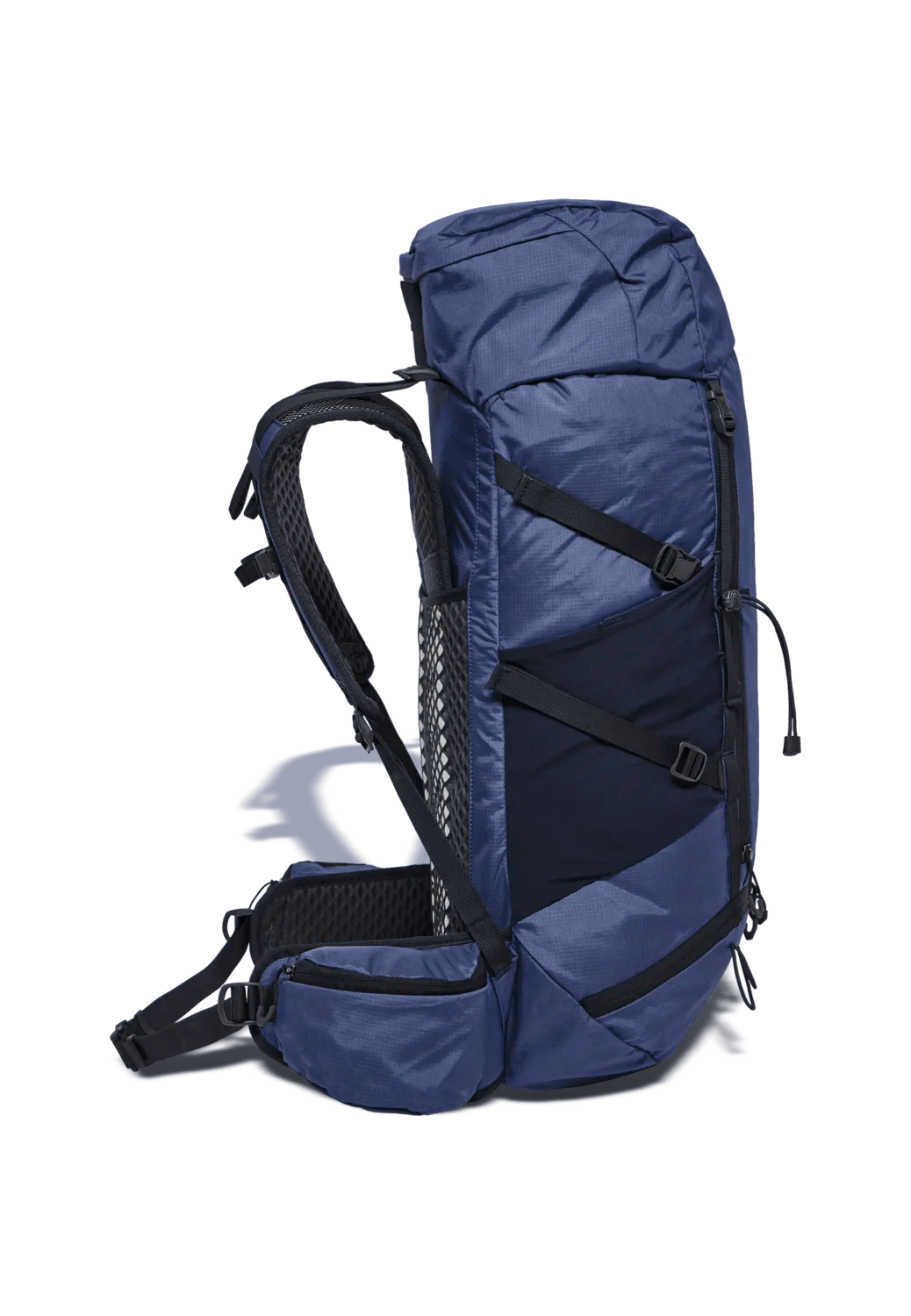 Jack Wolfskin CYROX SHAPE 35 S - L - Bags at PeakStyle