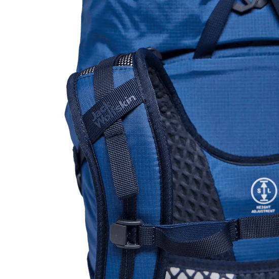 Jack Wolfskin CYROX SHAPE 35 S - L - Bags at PeakStyle