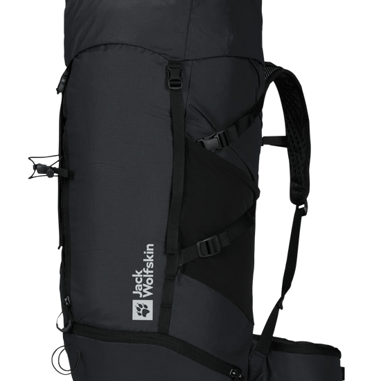 Jack Wolfskin CYROX SHAPE 35 S - L - Bags at PeakStyle