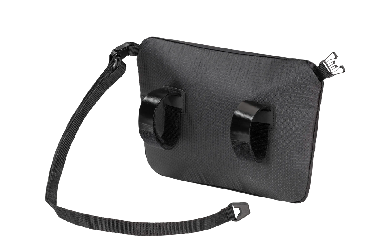 Jack Wolfskin MOROBBIA SPEEDSTER 2IN1 - Bags at PeakStyle