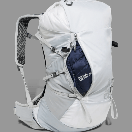 Jack Wolfskin PRELIGHT VENT 20 - Bags at PeakStyle