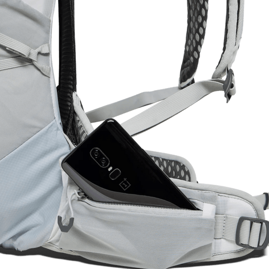 Jack Wolfskin PRELIGHT VENT 20 - Bags at PeakStyle