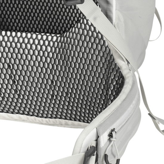 Jack Wolfskin PRELIGHT VENT 20 - Bags at PeakStyle