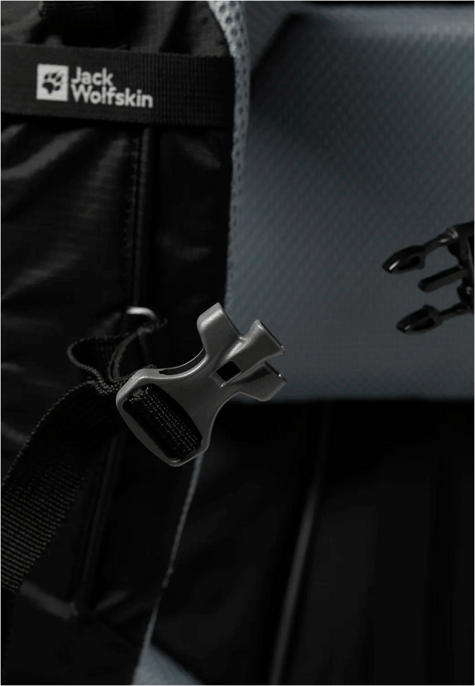 Jack Wolfskin TRAILFLAIR M 50 S - L - Bags at PeakStyle