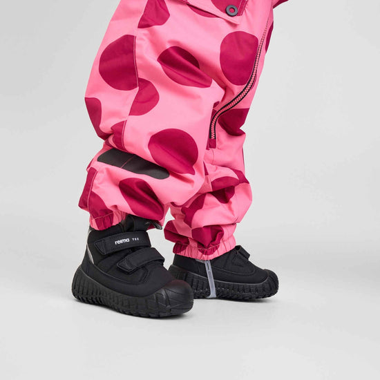 Reima Passo 2.0 Black – Studio/Lifestyle 9