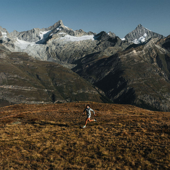 SCOTT Supertrac RC 3 – Action Image Trailrunner auf alpinem Grat