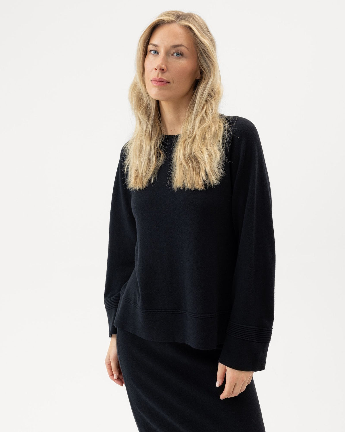 Renata Raglan – Black – Herstelleransicht